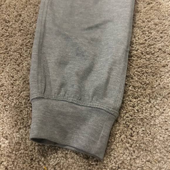 NWOT Xersion Girl’s Heather Gray Jogger Pants Sz. XXS-4/5 - Picture 2 of 8